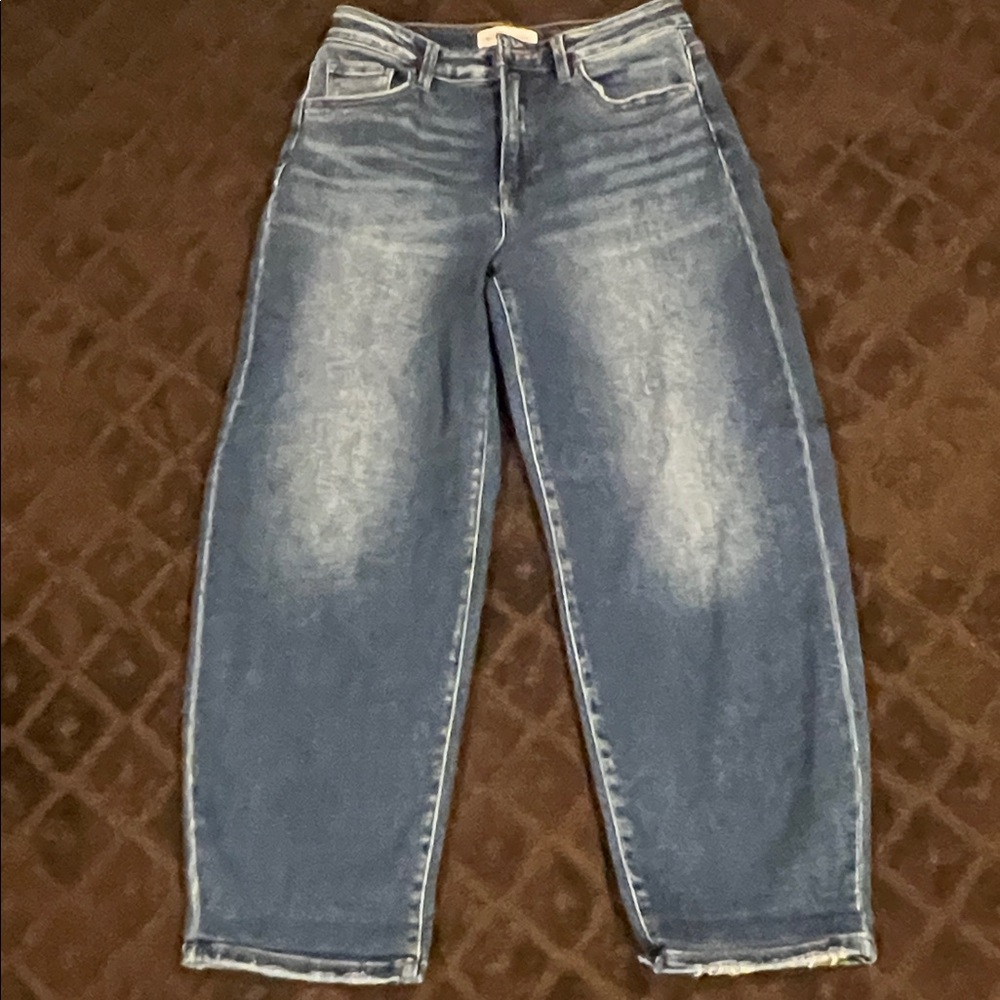 Stylish Blue Ankle Jeans for Women